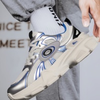 Chaussures de sport respirantes en gros pour hommes – Baskets épaisses de créateur, chaussures de marche tendance, chaussures de sport décontractées de luxe pour hommes