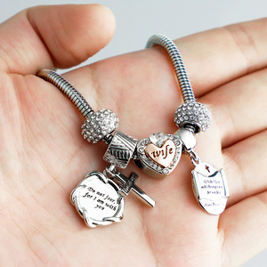 สร้อยข้อมือแฟชั่นผู้หญิง สไตล์ยุโรป-อเมริกา สีชมพู ประดับคริสตัลรูปหัวใจ <span class=keywords><strong>ด</strong></span>ีไซน์ทันสมัย สำหรับงาน DIY ลงอินสตาแกรม - Product Image 2