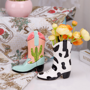 레데코 고품질 현대적인 창의적 건조화 꽃병 페인팅 카우보이 부츠 꽃병 도자기 부츠 꽃병 선물용 홈 데코레이션 - Product Image 2