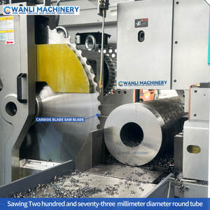 High-Speed Volautomatische Cirkelzaag <span class=keywords><strong>Machine</strong></span> Voor Roestvrij Staal & Metalen Bar Snijden Uitgerust Met Plc Pomp Motor - Product Image 3