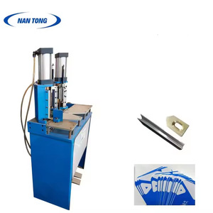 Machine de découpe d'angle pneumatique à double tête Nantou R3-R18 80-450mm pour le traitement du papier - Product Image 3