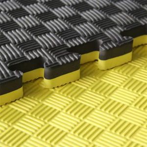 15-50mm Tapis de gymnastique <span class=keywords><strong>en</strong></span> <span class=keywords><strong>caoutchouc</strong></span> Interlock EVA Revêtement de <span class=keywords><strong>sol</strong></span> <span class=keywords><strong>en</strong></span> <span class=keywords><strong>caoutchouc</strong></span> extérieur pour le yoga Tapis de gymnastique de haute qualité Prix bon marché avec personnalisation - Product Image 6