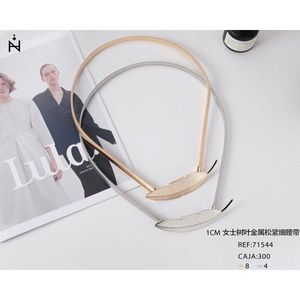 Cintura da Donna con Elastico in Metallo a Forma di Foglia, 1 Cm, Slim Fit, alla Moda - Product Image 3