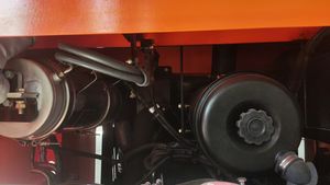 अत्यधिक पैंतरेबाज़ी योग्य 2700 किलोग्राम क्रावलर स्किड स्टीड लोडर और चीन से 0.4m एंक बकेट - Product Image 6