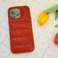 Coque matelassée ultra douce collection pastel rose/beige/terre cuite/menthe antidérapante et antichoc édition hiver pour iPhone 17 Pro