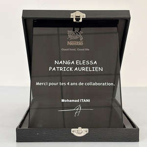 صندوق خشبي أسود قابل للطي مع نقش مخصص، لوحة تذكارية أو جائزة من الكريستال الأسود - Product Image 6