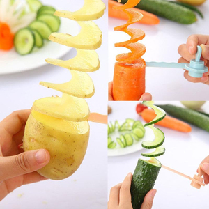 เครื่องหั่นผักแบบเกลียวหมุนด้วยมือ ทำจากพลาสติก PP เป็นมิตรกับสิ่งแวดล้อม สำหรับหั่นมันฝรั่ง แครอท แตงกวา อุปกรณ์ครัว 1 ชิ้น - Product Image 6
