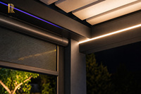 Pergola Bioskop Luar Ruangan Aluminium RKOVE RK-C3 5x6m, Bangunan Taman, Paviliun Malam Film di Halaman Belakang, 2 Layar ZIP RGB