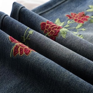 Jeans da Donna con Ricami Floreali, Lavaggio Vintage, Moda Personalizzata Street-style, Pantaloni Larghi e Casual a Gamba Dritta - Product Image 6