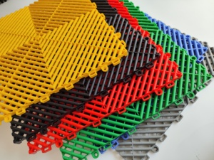 Baldosas duraderas modernas de PVC naranja para garaje, plástico duro cuadrado portátil con función antideslizante para Taller de detalles de automóviles - Product Image 1