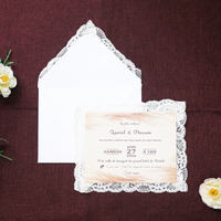 Invitation de mariage personnalisée en dentelle d'herbe de la pampa avec enveloppe à bordure dentelée pour douche nuptiale, banquet de mariage rustique et événement privé
