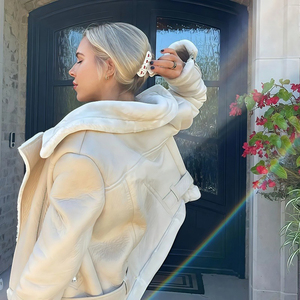 Chất Lượng Cao Dễ Thương Anh Đào Cá Mập Phong Cách Kẹp Tóc Thanh Lịch Và Ngọt Ngào Acrylic Móng Vuốt Tóc Bán Buôn Của Cô Gái Headband - Product Image 2