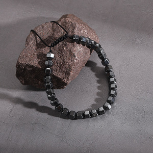 Pulseras de cuentas para hombre de gran venta, cordón de hematita Natural ajustable hecho a mano, regalo <span class=keywords><strong>BF</strong></span> con diseño de cuerda tejida geométrica de flecha - Product Image 6
