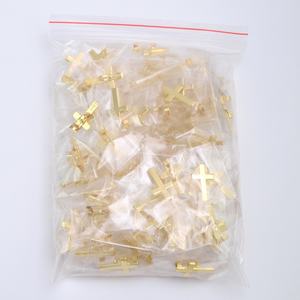 เข็มกลัดรูปไม้กางเขนสีทองสำหรับชาวคริสต์ - Product Image 5