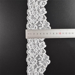 Ruban de dentelle de garniture de motif floral de tricot de chaîne pour décorer la conception florale et la lingerie - Product Image 2