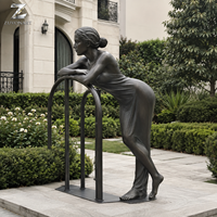 Sculpture de femme nue en bronze grandeur nature personnalisée, statue de figure féminine, décoration d'art public pour jardin extérieur, fabricant