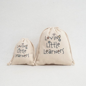 Sacs à cordon en toile calicot de haute qualité avec design personnalisé pour l'emballage de cadeaux - Product Image 2