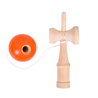 CHCC Der traditionelle japanische Toss and Catch Skill Game Ball Pro Spielzeug wirtschaft liches Heuschrecken holz Skill Toy Kendama 6cm Ball