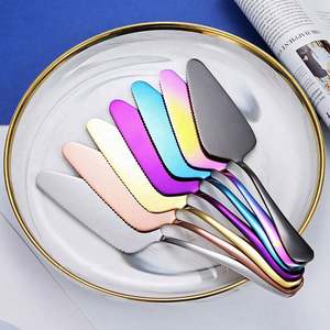 Spatule à tarte dentelée en acier inoxydable simple avec logo personnalisé pour couper et servir les desserts, les pizzas, les gâteaux - Respectueuse de l'environnement, compatible lave-vaisselle - Product Image 4