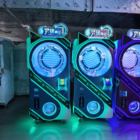 Nouvelle conception de machine à grue d'arcade à monnayeur pour intérieur, avec interface multicolore en anglais et caractéristiques durables