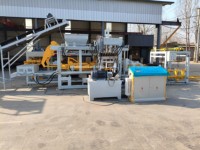 Machine de fabrication de blocs creux à chaud QT8-15-africaine Machine de fabrication de blocs de béton hydraulique fiable pour la construction de blocs de béton