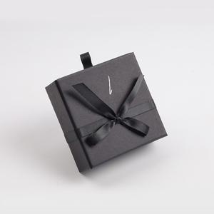 Boîte à bijoux en gros à <span class=keywords><strong>prix</strong></span> d'usine personnalisé, logo sur l'anneau, pas cher, Chine, <span class=keywords><strong>Swarovski</strong></span> rose, livraison - Product Image 3