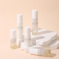 CHUM rulo üzerinde uçucu yağ parfüm şişesi 3ml 5ml 8ml 10ml cam ambalaj silindir topu ekran baskı boş vidalı kapak sızdırmazlık