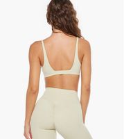 Soutien-gorge de sport coupe ajustée pour femmes avec coupe en V rembourré taille croisée faible Impact Spaghetti sangle haut de gymnastique grande taille respirant solide Yoga soutien-gorge