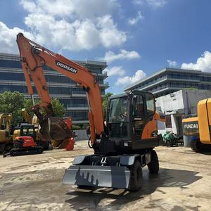 รถขุดล้อยาง Doosan DX60W มือสอง ขนาด 6 ตัน พร้อมเครื่องยนต์ เกียร์ และปั๊ม สำหรับงานก่อสร้างและงานถนน - Product Image 3
