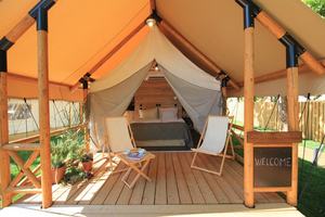 <span class=keywords><strong>Cabane</strong></span> de glamping de luxe <span class=keywords><strong>en</strong></span> toile de bois pour hôtels, maisons personnalisées-Tente de lit safari pour une vie <span class=keywords><strong>en</strong></span> plein air confortable - Product Image 5