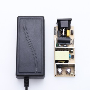 Baiwei 12v5a Bureau Voedingsadapter Rohs Gecertificeerd Met Pc & Abs Materiaal 60W 50/60Hz Frequentie Uitgangsvoeding - Product Image 2