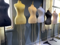 Mannequin de couturière femme grande taille réglable, recouvert de tissu noir et blanc, modèle Shining Star 047, pour vitrine de présentation de vêtements