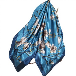 Factory Direct Sale New Vintage Long Satin <b>Scarf</b> Hijab <b>Head</b> <b>Scarves</b> Female Floral Chain Printed Summer Hair Square <b>Scarf</b> - Product Image 3