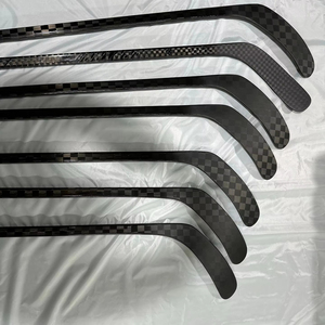 <span class=keywords><strong>Talent</strong></span> H001 Maßgefertigter Superleichter Carbon-Faser-Pro-Eishockeyschläger 375g/395g/420g/450g 100% Carbon für Jugendwettkämpfe - Product Image 1