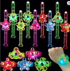 Jouets lumineux LED, montres lumineuses, jouets gyroscopiques pour enfants, cadeaux pour fêtes d'<span class=keywords><strong>anniversaire</strong></span>, cadeaux pour baby shower, cadeaux pour <span class=keywords><strong>invités</strong></span> de mariage, cadeaux de Noël, cadeaux de carnaval - Product Image 5