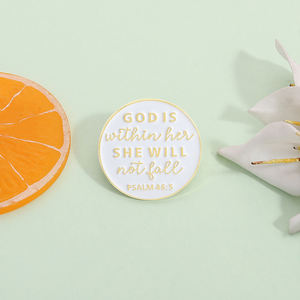 Gott ist in ihrer Emaille Pin Psalm 465 Vers Brosche Christlicher Glaube Abzeichen Geschenk Schmuck Großhandel Versorgung - Product Image 2