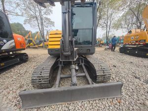 Excavadora Hidráulica Volvo EC60D de 6 Toneladas con Cucharón de Excavación de 0.23m³ de Capacidad - Product Image 1