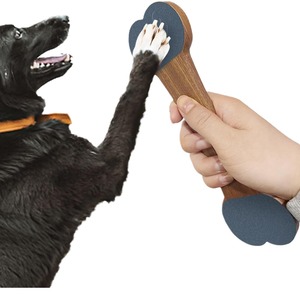 Tabla de madera portátil con forma de hueso para cortar uñas, nuevo estilo, tabla de madera portátil para rascar perros. - Product Image 2