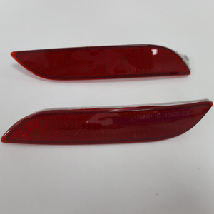 Réflecteur de pare-chocs arrière Toyota Camry 81920-06060 06070 81910-06070 06080 pour modèle LE 18-20 - Product Image 1