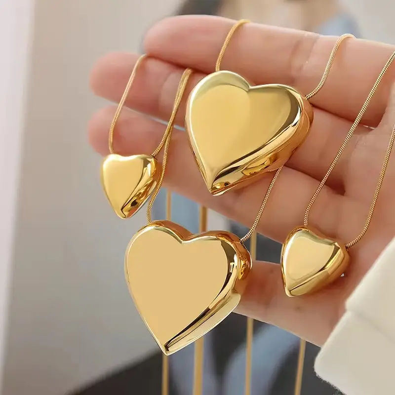 Ingrosso gioielli impermeabili personalizzati Non appannati 18K placcato oro acciaio inossidabile catena di serpente piccolo grande cuore collana