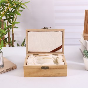 Rectangular Pine Wood Storage <b>Box</b> With <b>Canvas</b> Lid And Lock For Jewelry Gift Packaging 6cm High Standing Type - Product Image 3