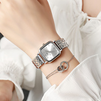 Set gelang jam tangan dua potong untuk wanita, gelang jam tangan bahan baja tahan karat Diameter Dial 35mm, Set gelang jam tangan perak keren untuk wanita