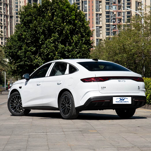 Nuova Auto Elettrica BYD Qin L 2026 DM-I 128km Versione Aggressive con Motore 1.5L e Guida Intelligente - Product Image 5