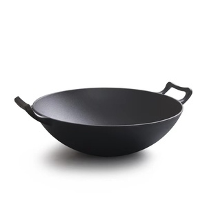 Wok en fonte pré-assaisonné de 12.6 ''/32cm 14''/36cm avec 2 poignées pour cuisinière à gaz fond plat disponible poê<span class=keywords><strong>le</strong></span> à frire de style <span class=keywords><strong>chinois</strong></span> - Product Image 1