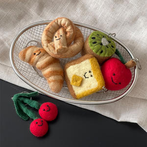 Porte-clés en feutre faits main, fruits et légumes, breloques mignonnes en feutre de <span class=keywords><strong>laine</strong></span> pour sacs, cadeau amusant pour elle, enfants, professeurs, amis, porte-clés écologique - Product Image 4