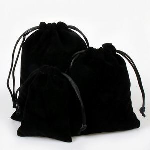 Bolsa de Almacenamiento de Terciopelo Negro Reciclable con Cordón, Bolsa Suave para Empaque de Gafas, Logotipo Personalizado con Serigrafía, Venta al Por Mayor - Product Image 4