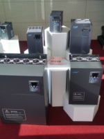 Prix usine 380v entrée à 380V sortie variateur de vitesse 50hz 60hz 3 phases VFD drive 15kw 37kw 132kw