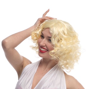 Peluca de disfraz de <span class=keywords><strong>Marilyn</strong></span> <span class=keywords><strong>Monroe</strong></span> con cabello ondulado dorado para fiesta de disfraces, estilo de peluca completa - Product Image 4