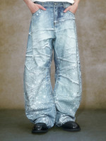 Jean en denim bleu clair délavé pour homme, coupe baggy, style streetwear, motif froissé, avec strass, jambe large