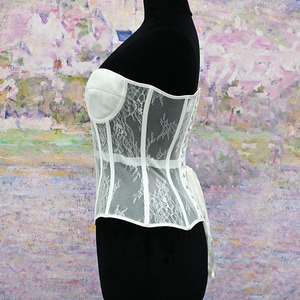 Top Corsé Estructurado sin Tirantes con Escote Corazón, Encaje Floral y Varillas para Boda, Retratos y Banquetes Románticos - Product Image 2